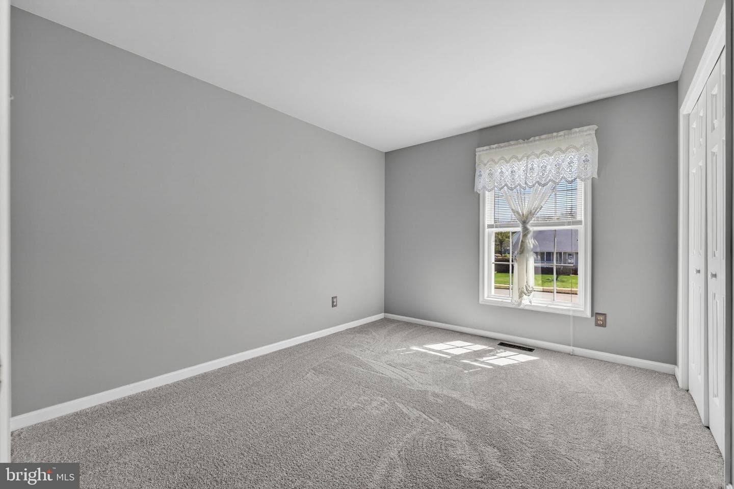 12166 Amanda Court photo 18
