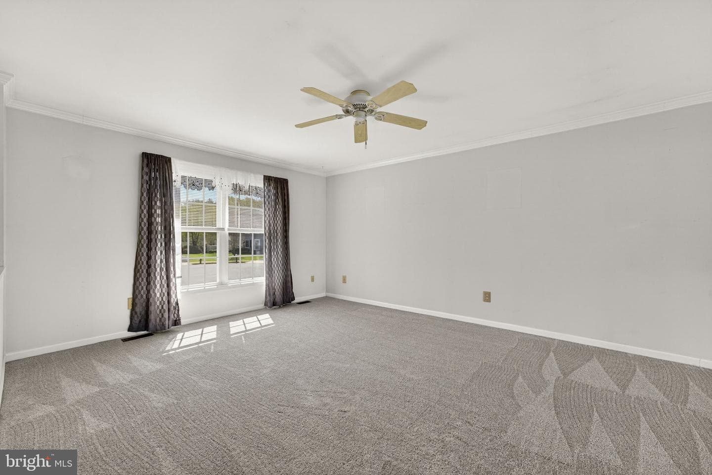 12166 Amanda Court photo 3