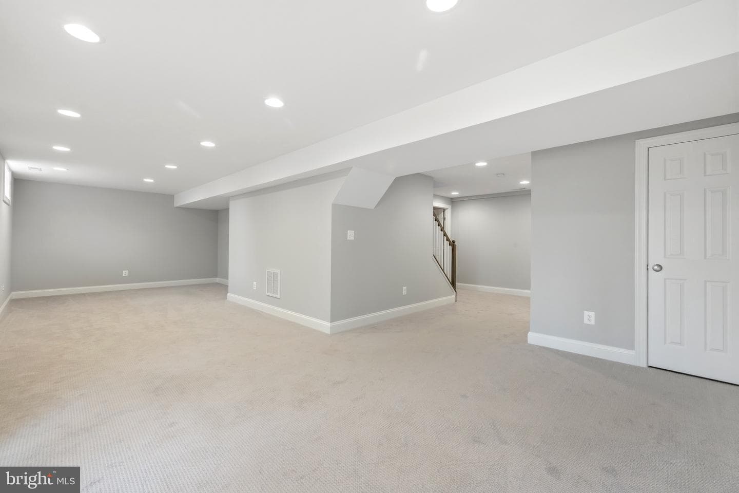7135 Leeds Manor Road photo 53