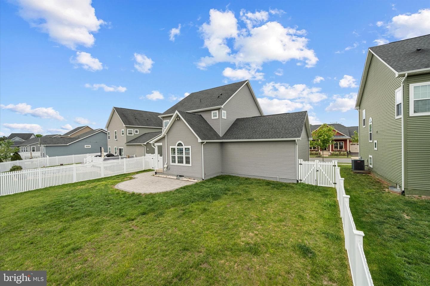2979 Revere Street photo 48