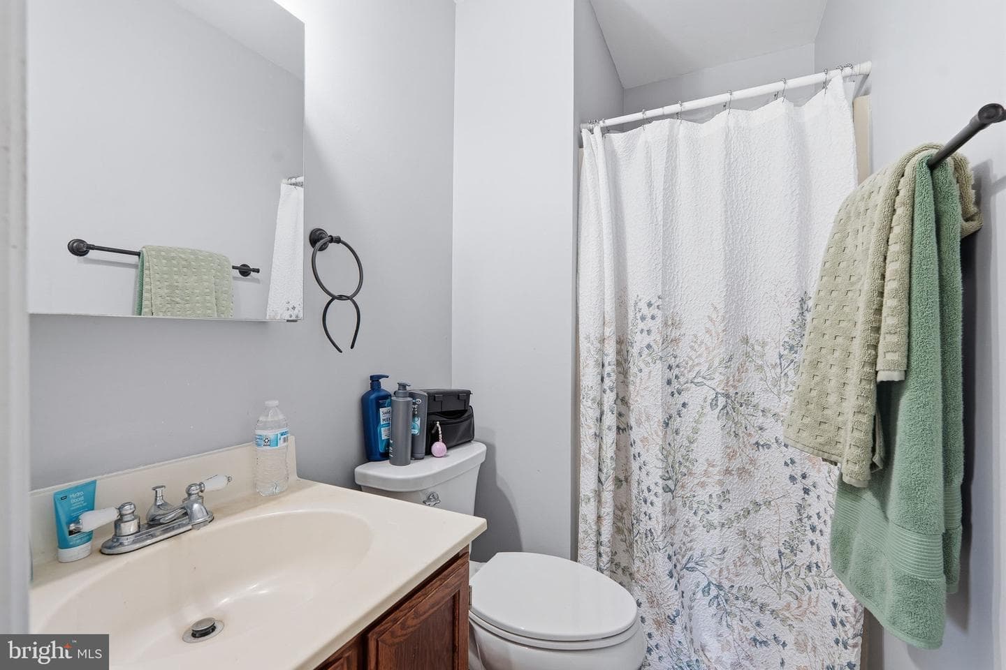 405 Forest Court photo 20