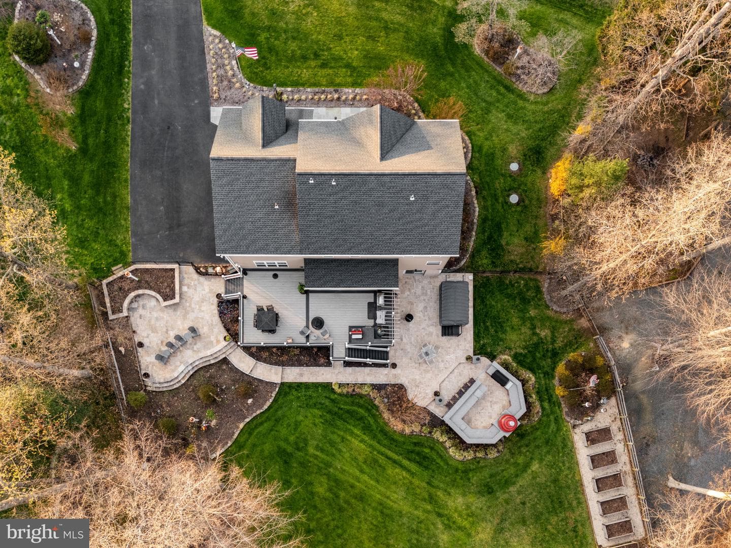 6165 Mint Springs Drive photo 2