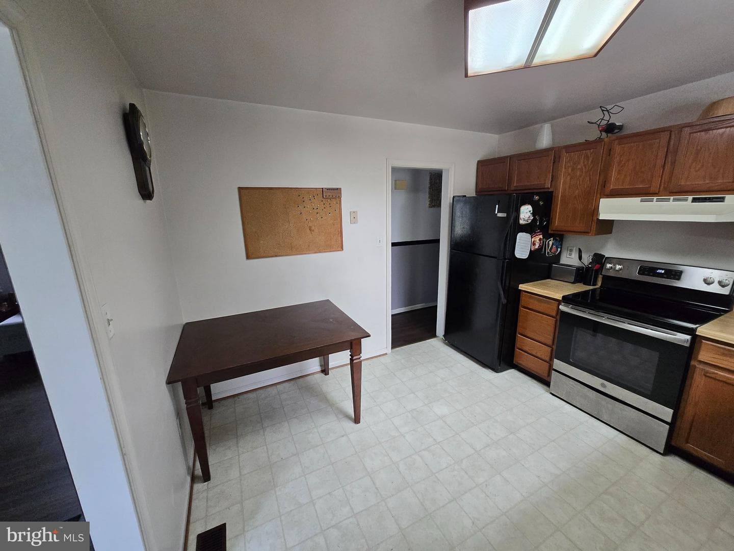 6918 Maplewood Drive photo 8