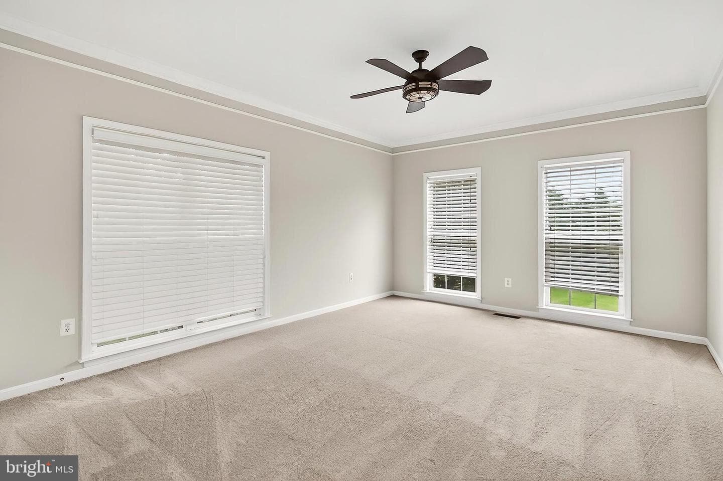 5548 Eiseley Court photo 34