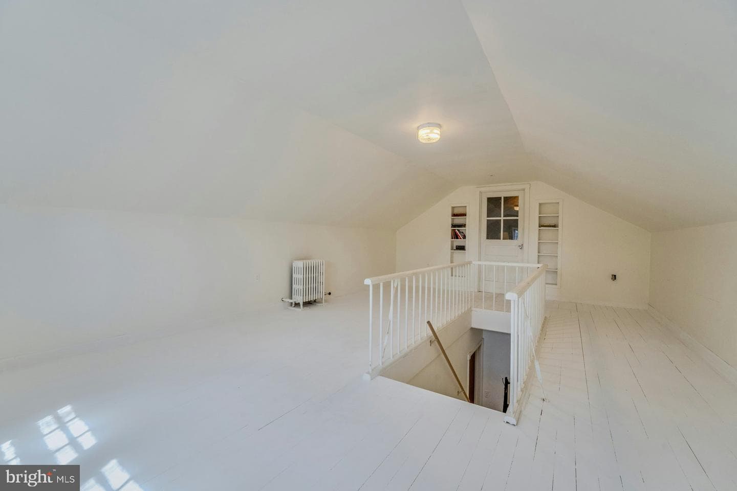 221 Mockingbird Lane photo 31