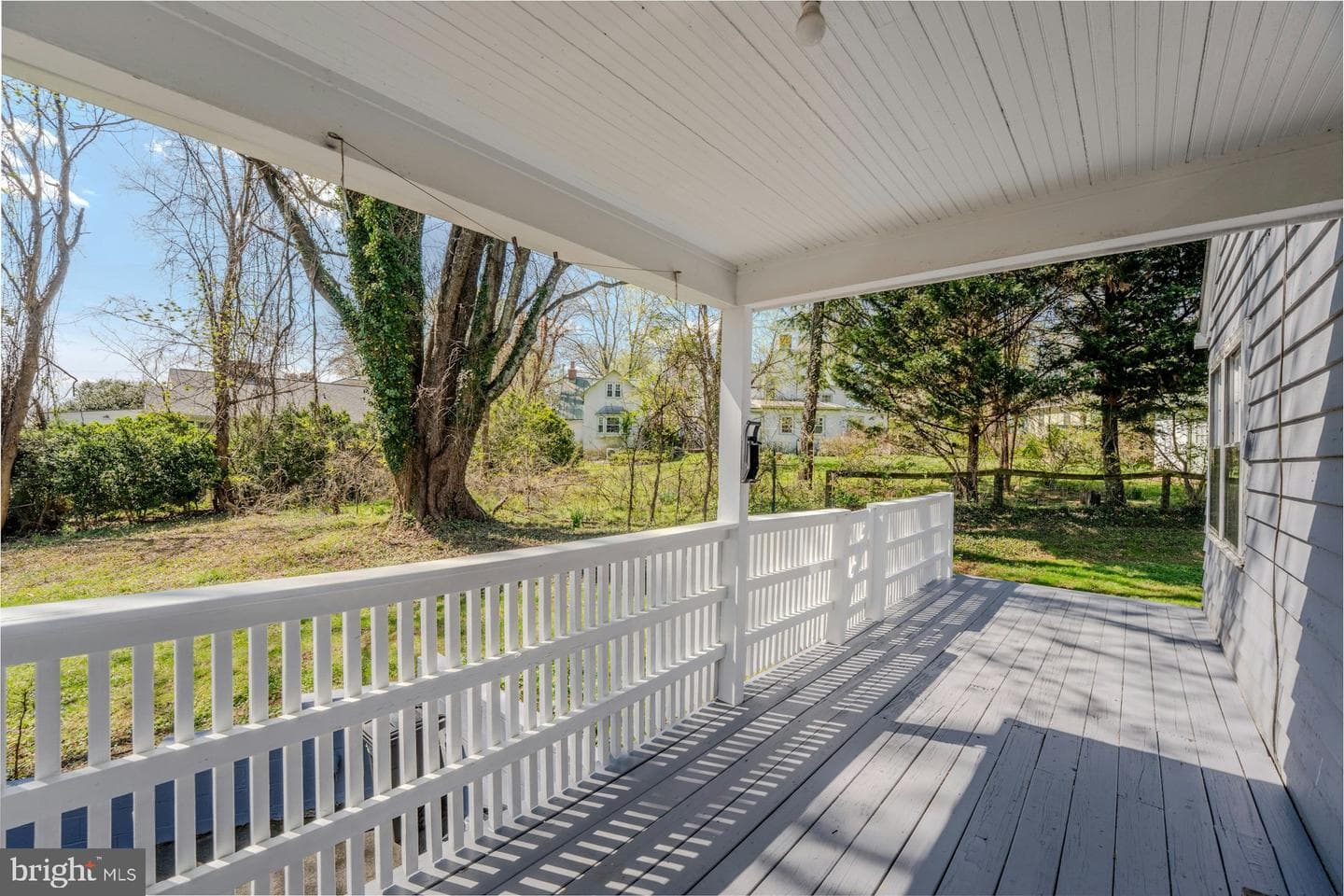 221 Mockingbird Lane photo 38