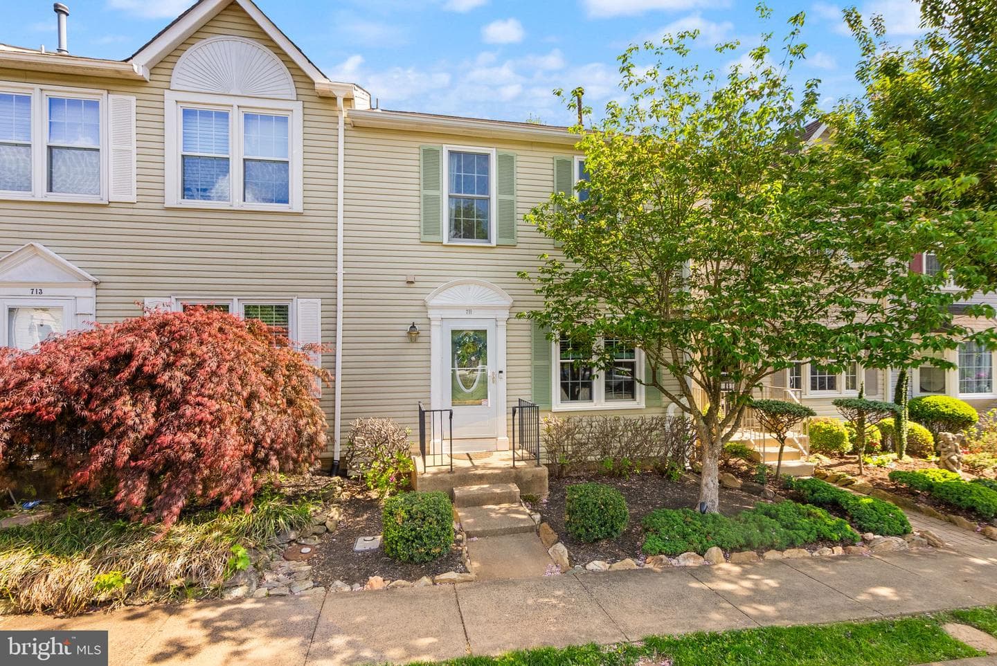 711 Acorn Court photo 2