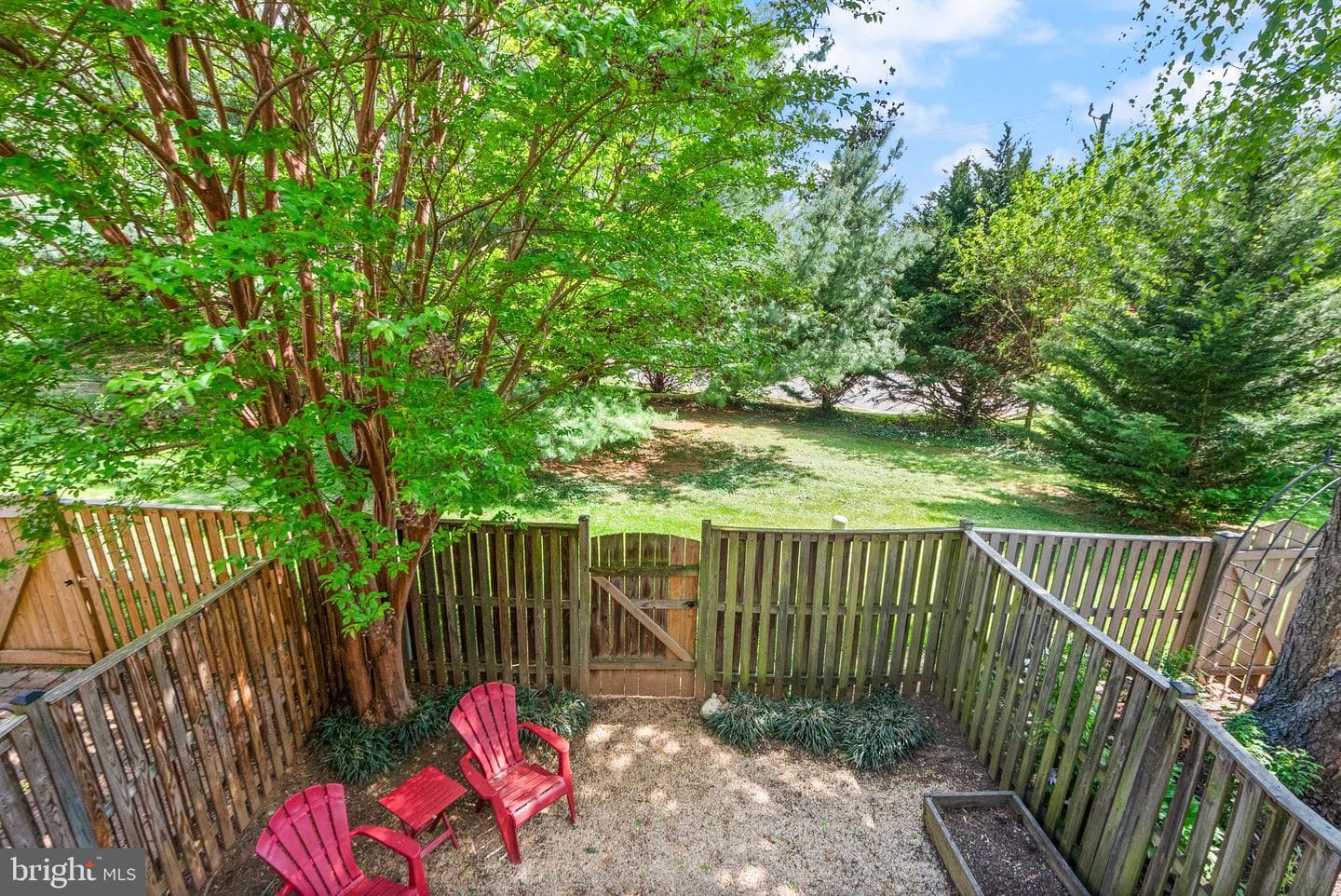 711 Acorn Court photo 20