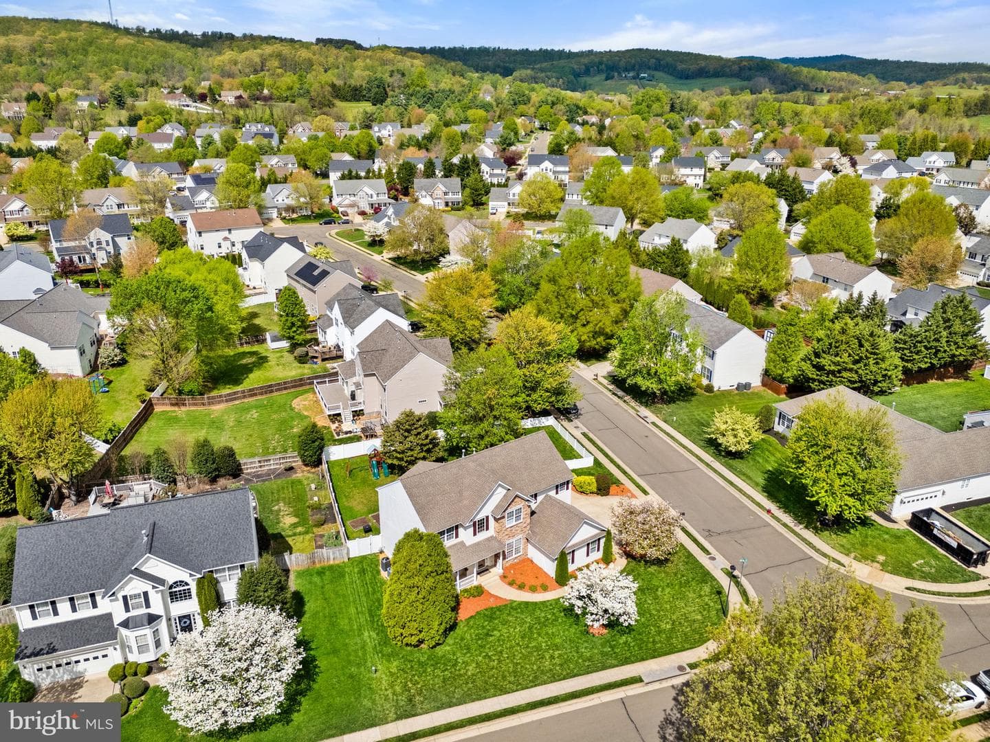 700 Lancrel Road photo 4
