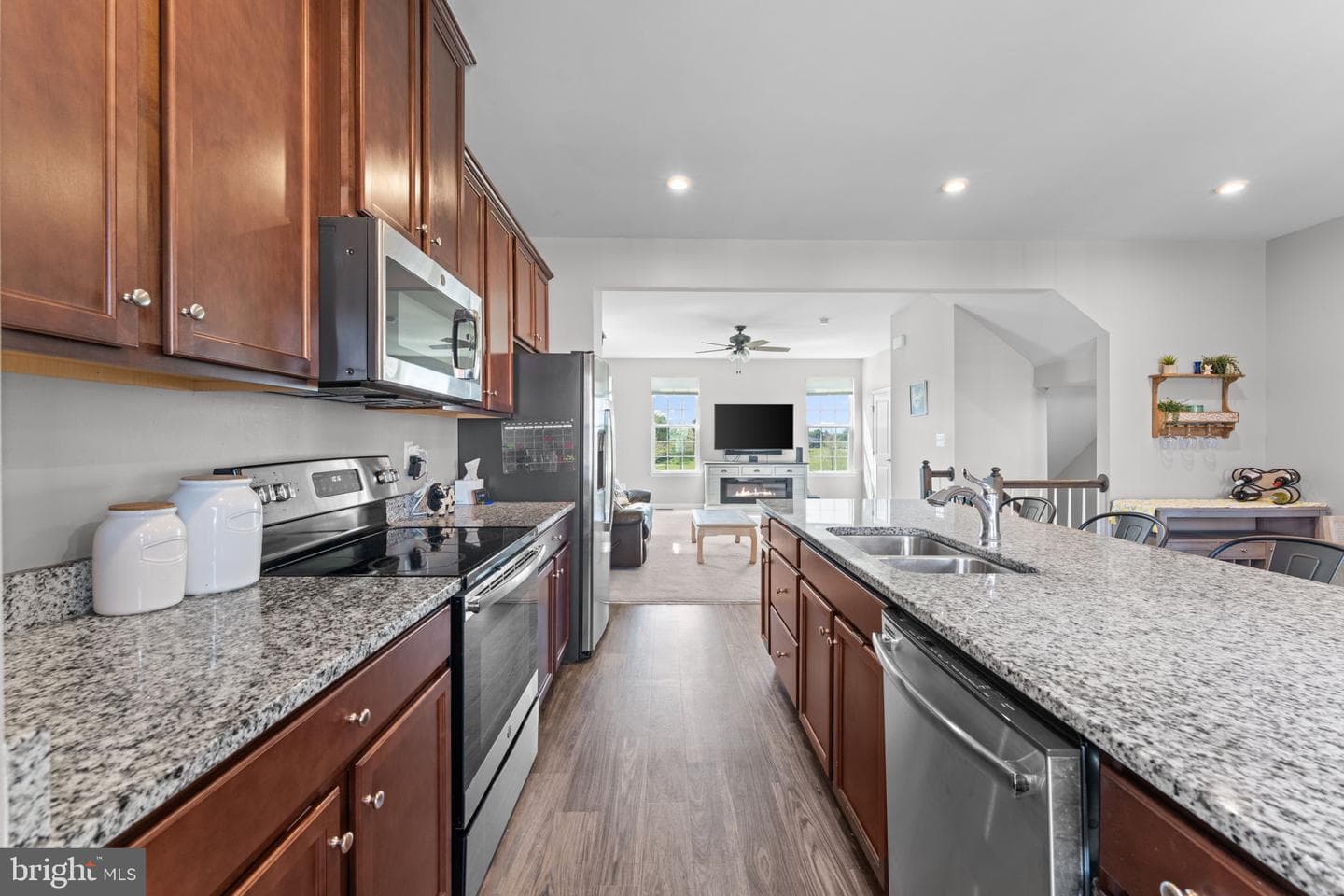 7500 Hancock Street photo 20