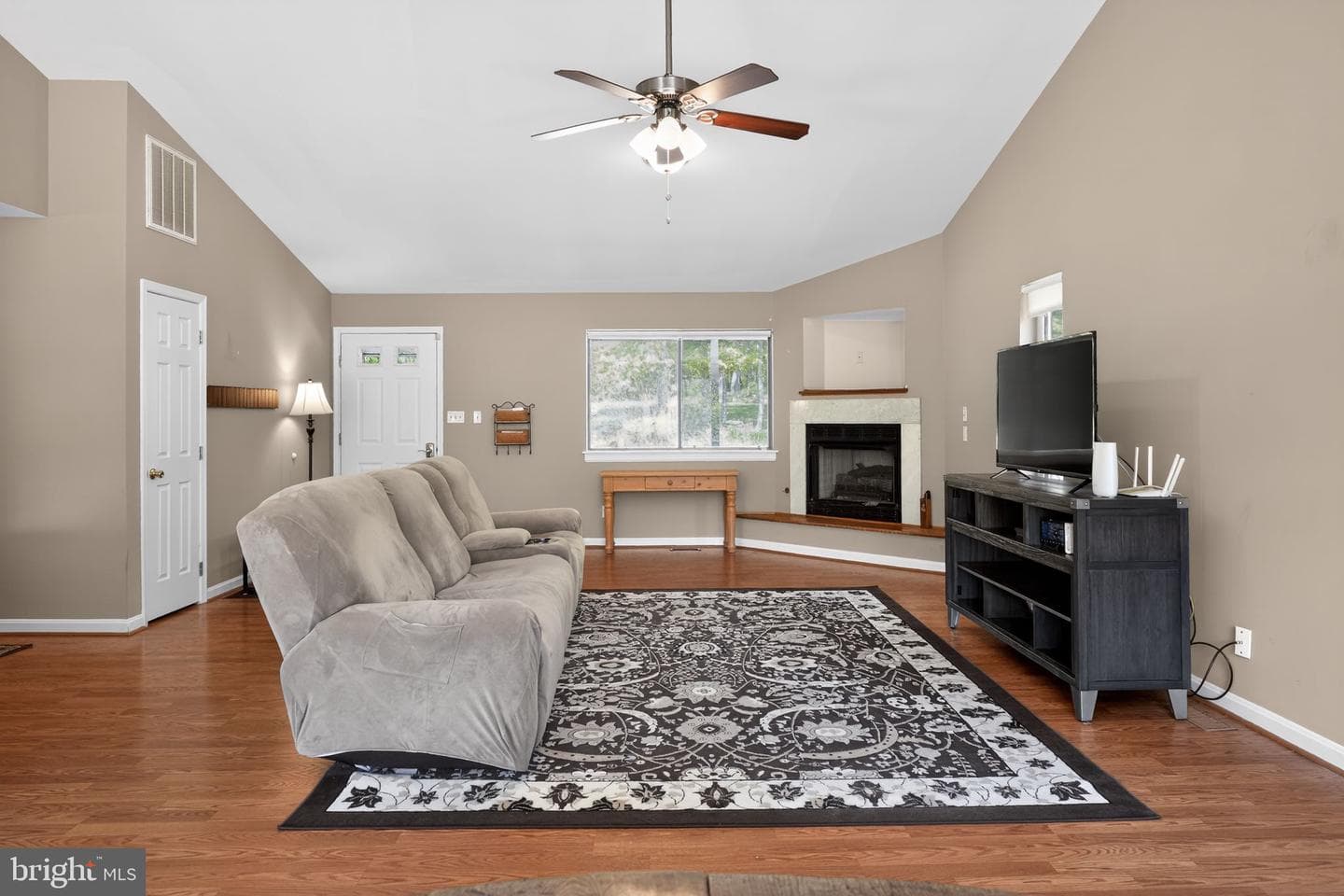 8427 Springs Way Place photo 11
