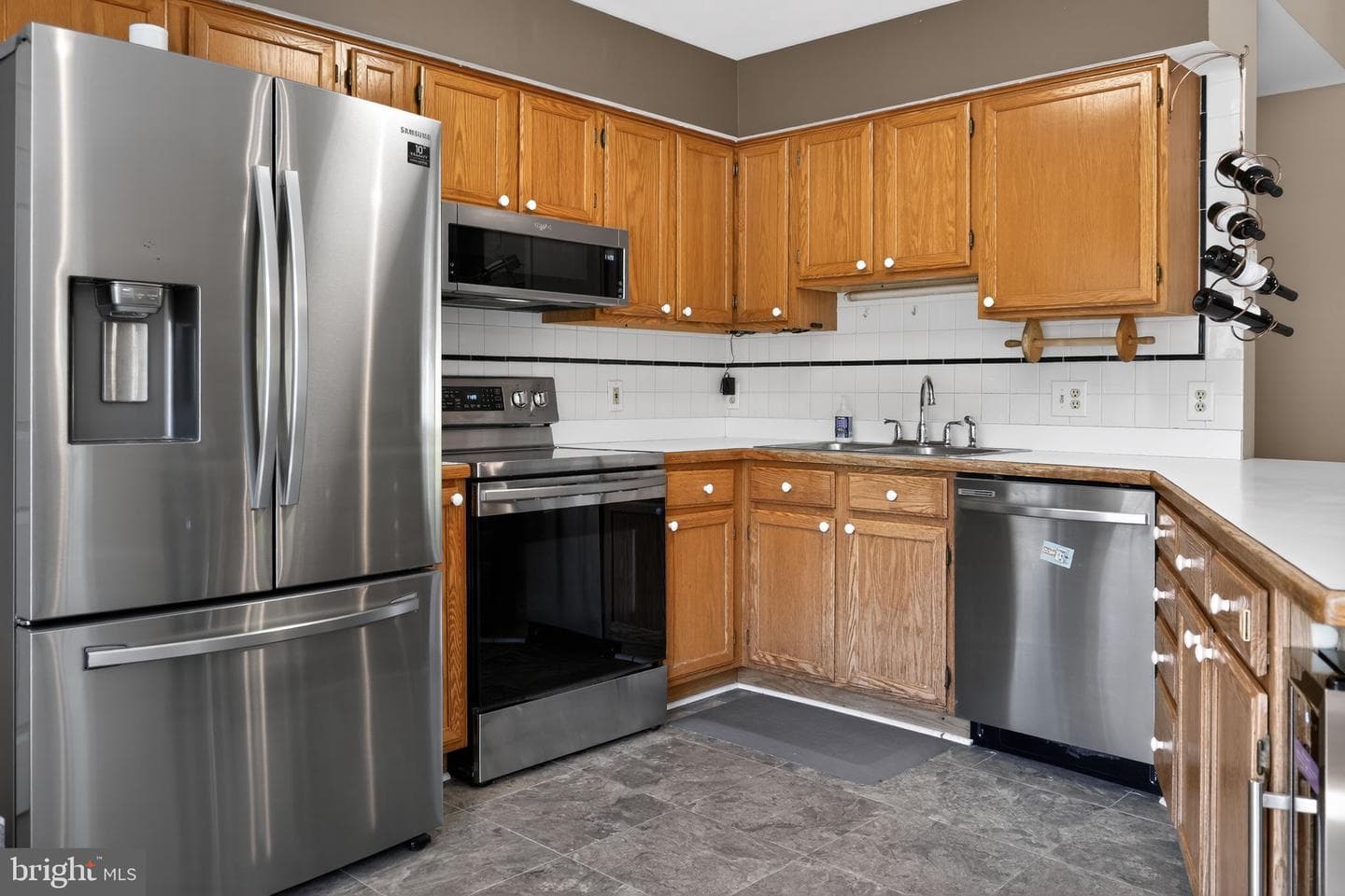 8427 Springs Way Place photo 14