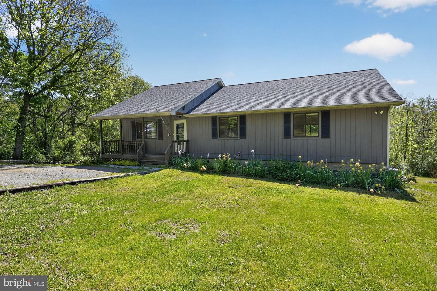 8427 Springs Way Place photo 5