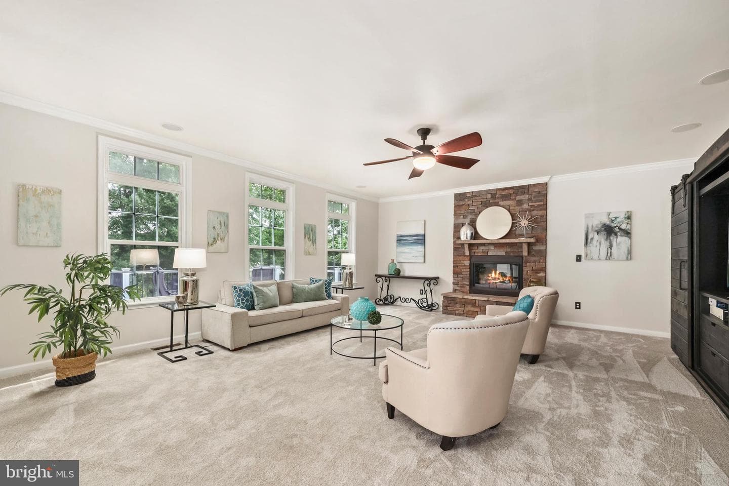 4954 Pebble Run Road photo 12