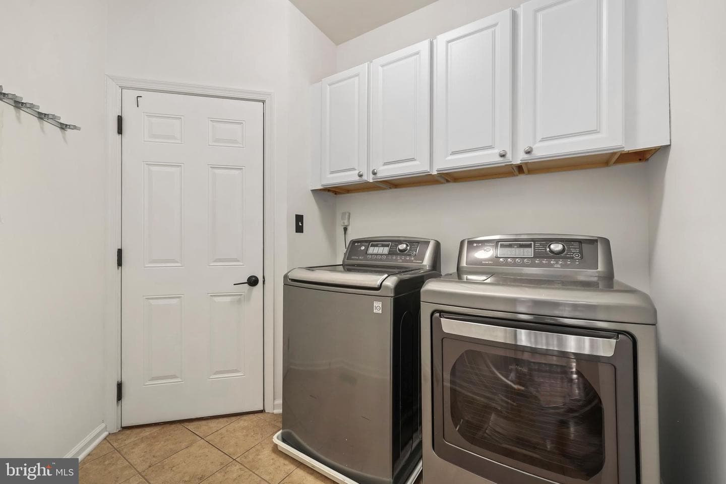 4954 Pebble Run Road photo 18