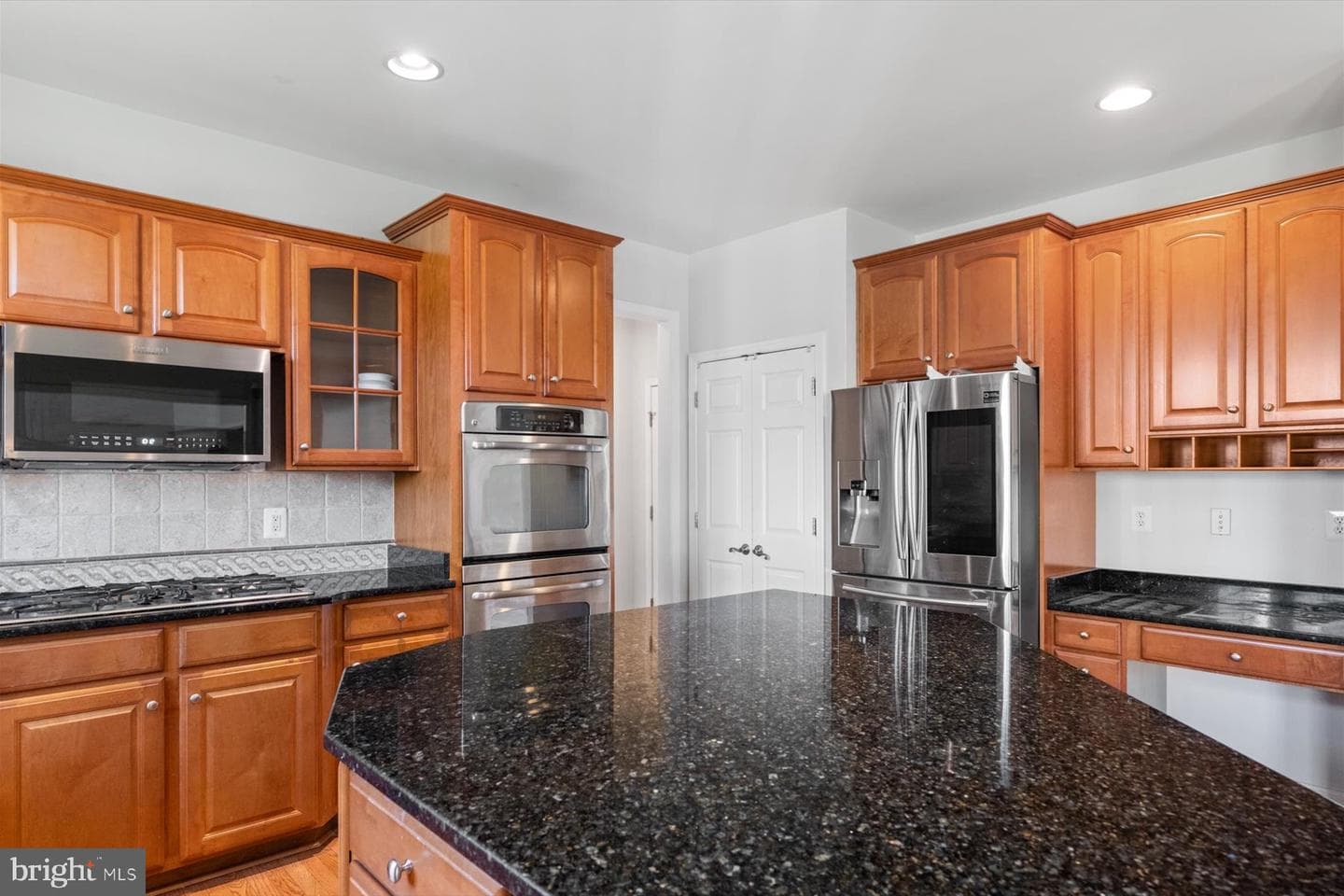 5570 Cattail Court photo 13
