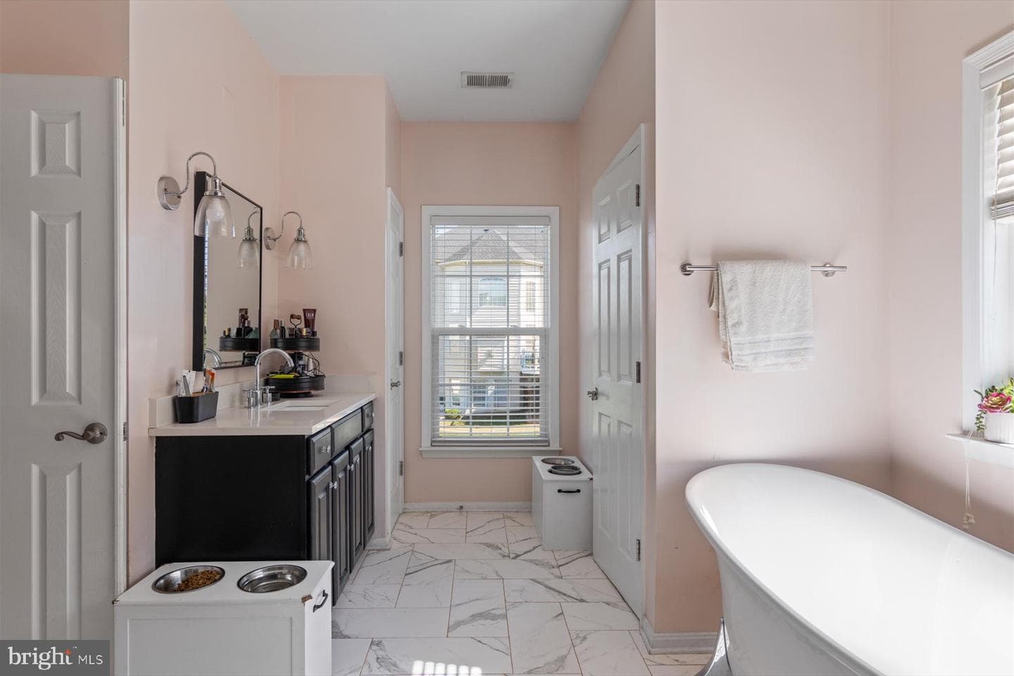 5570 Cattail Court photo 23
