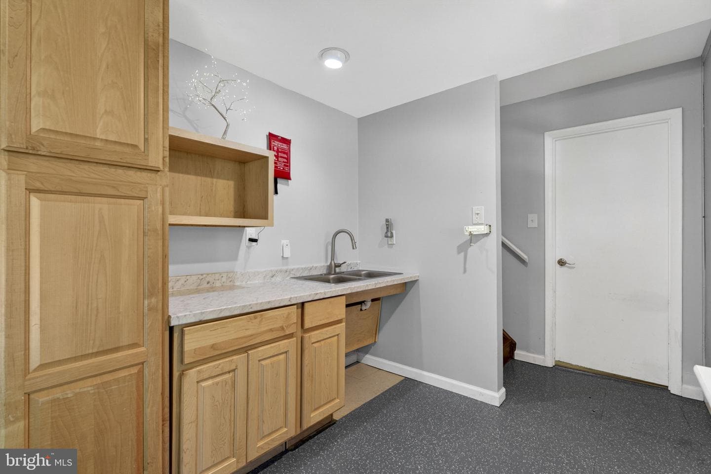 5662 Linden Court photo 27