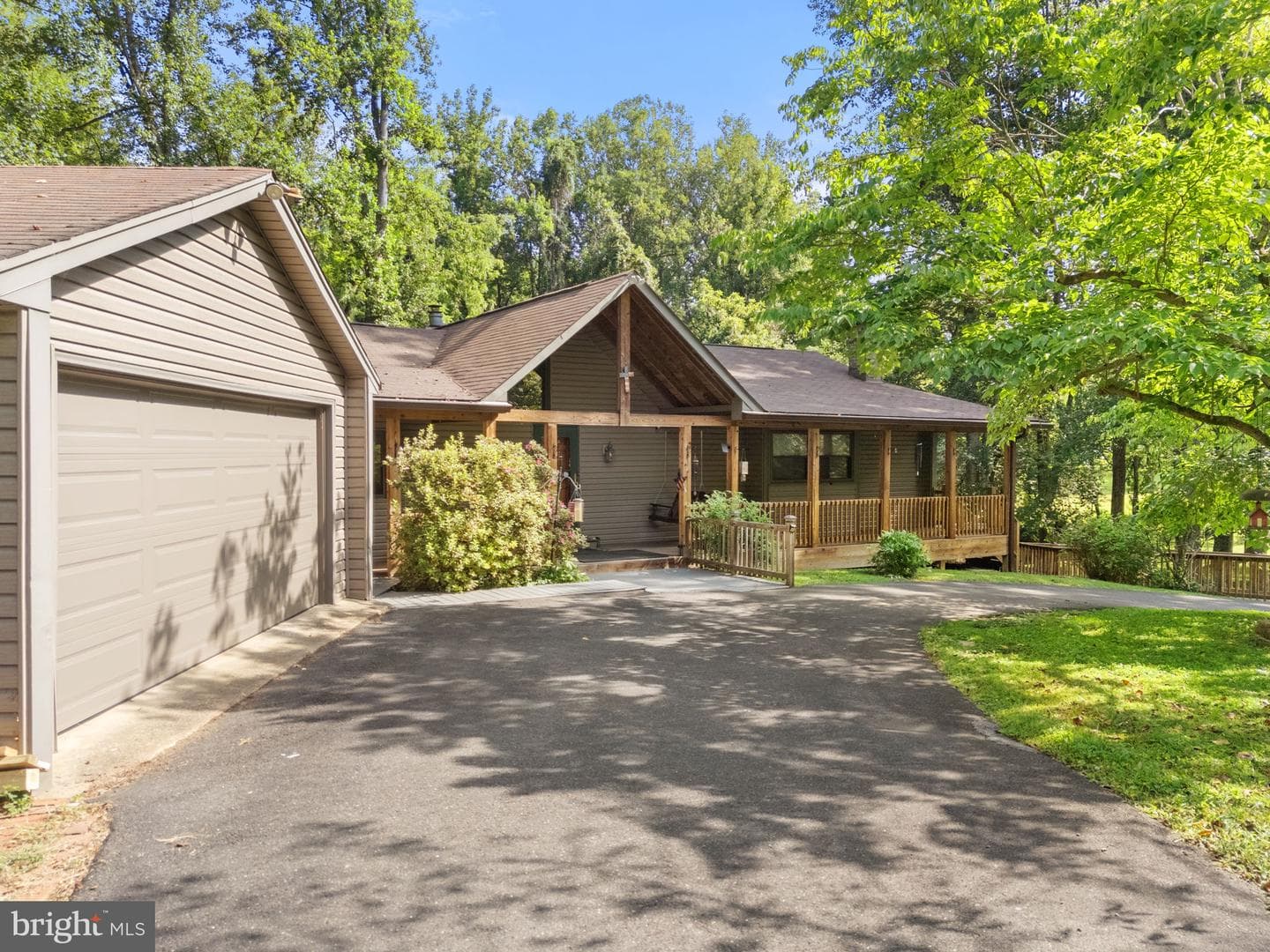 5662 Linden Court photo 3