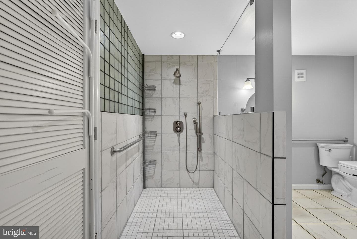 5662 Linden Court photo 34