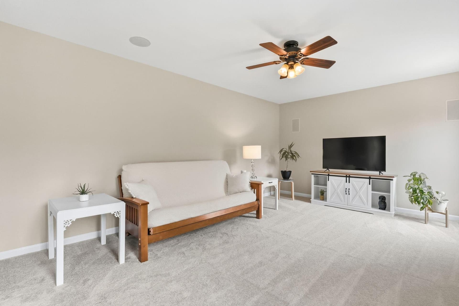 6686 Clarkes Meadow Drive photo 25