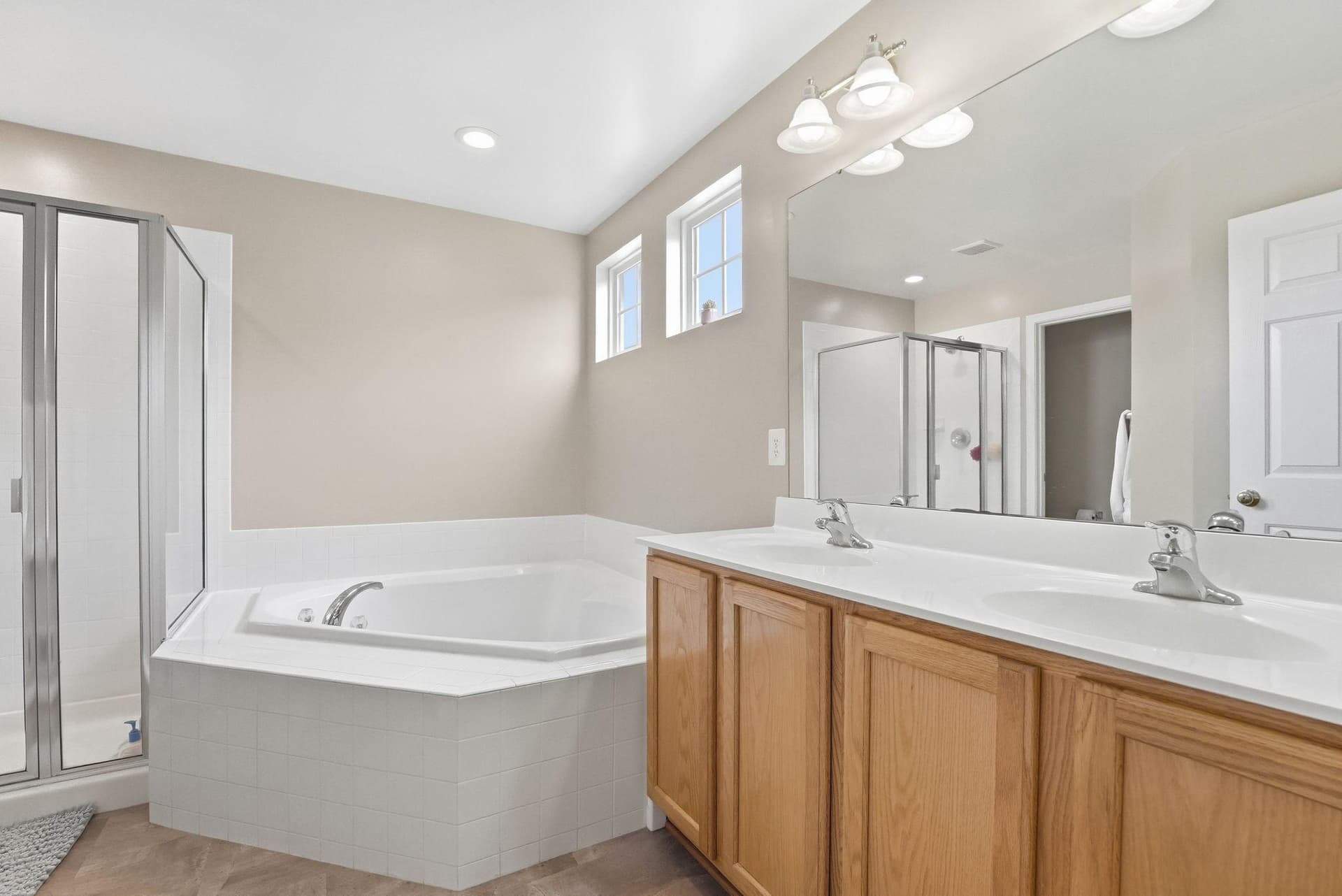 6686 Clarkes Meadow Drive photo 39