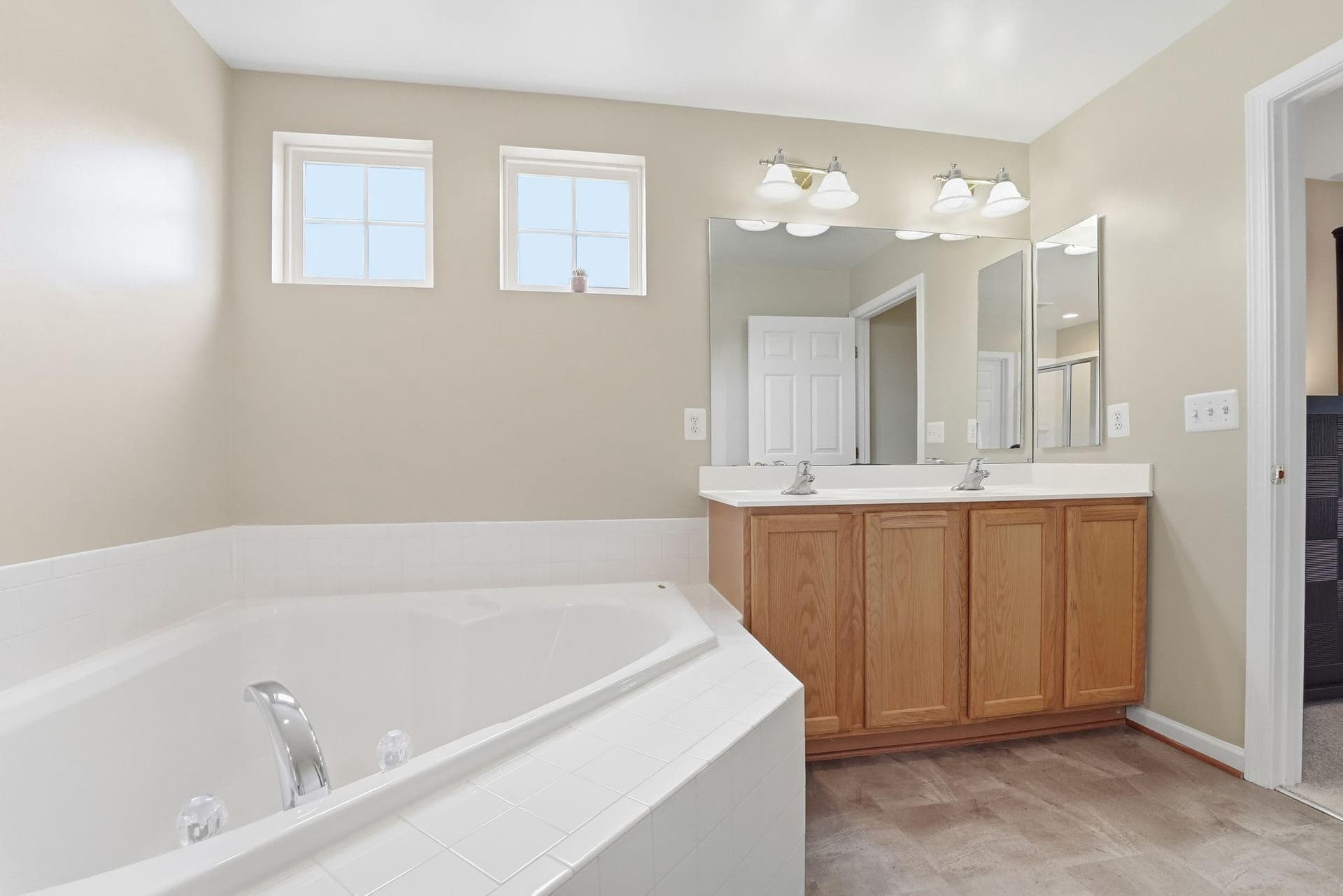 6686 Clarkes Meadow Drive photo 41