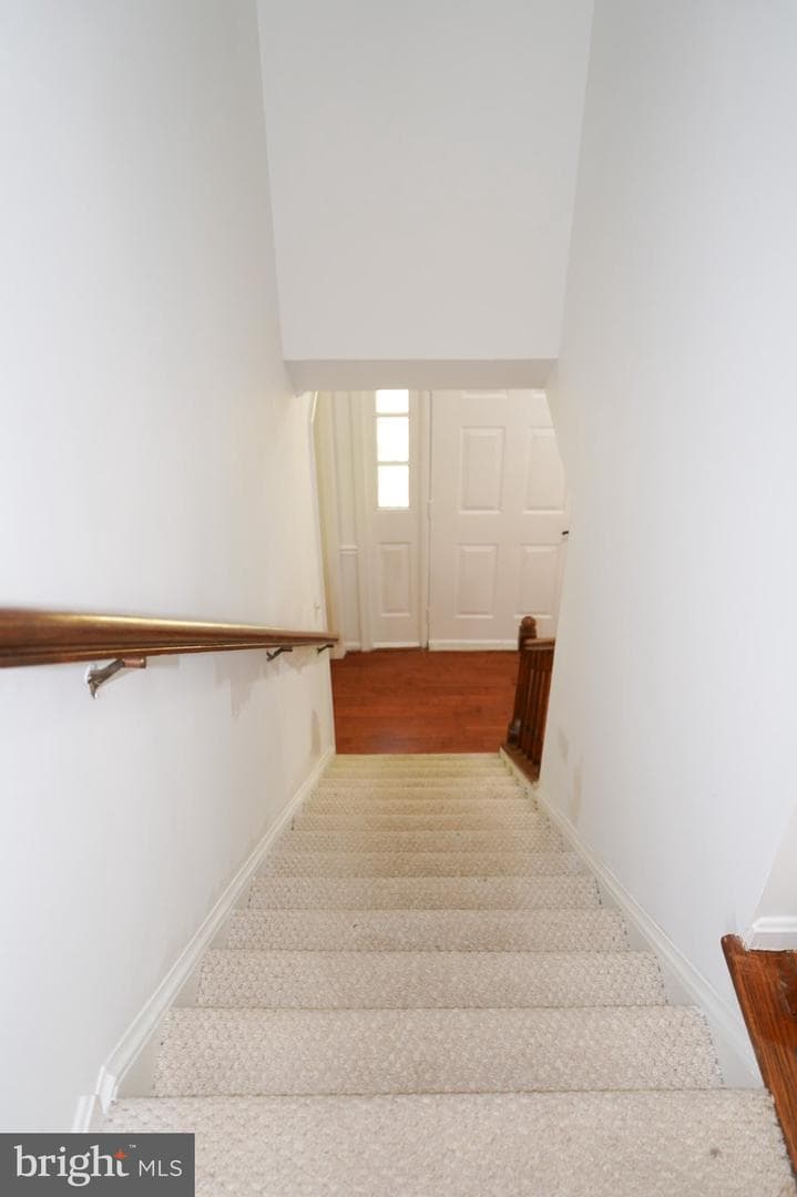6990 Ivy Hill Drive photo 11