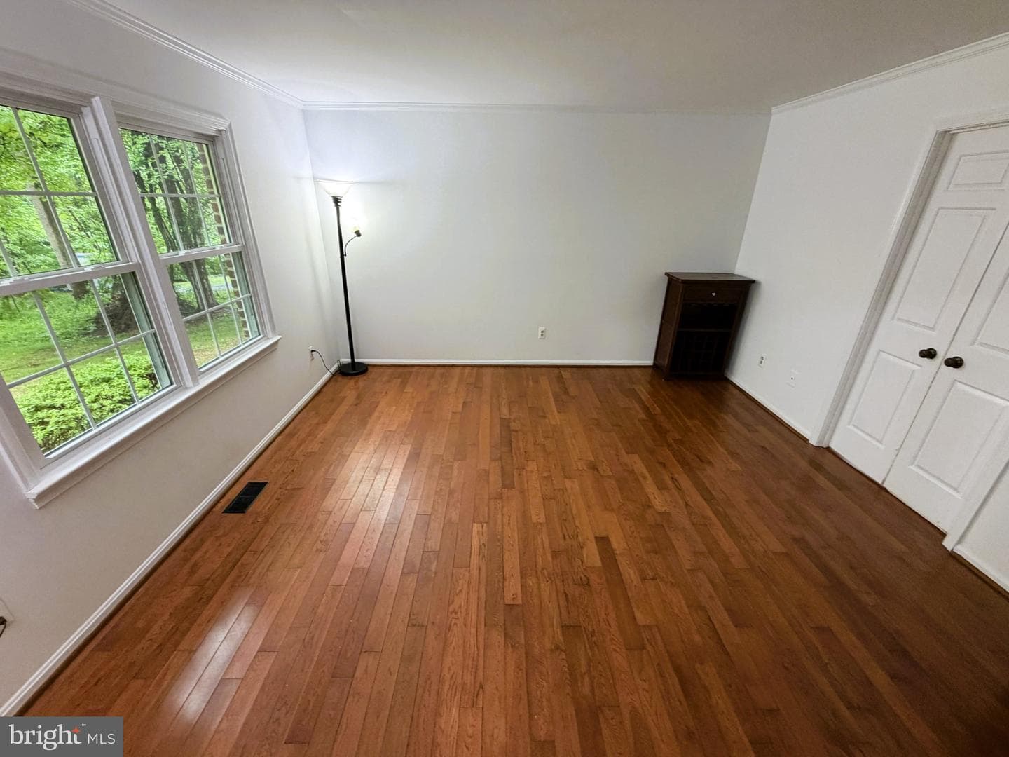 6990 Ivy Hill Drive photo 9