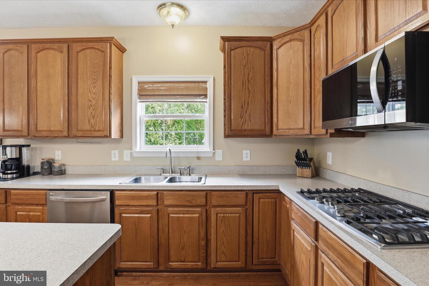 265 Fox Chase Street photo 16