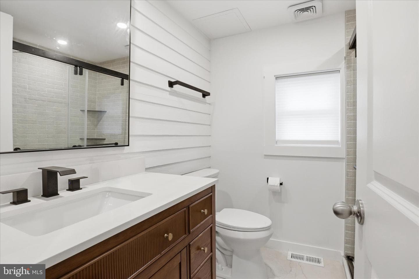 179 Waterloo Street photo 32