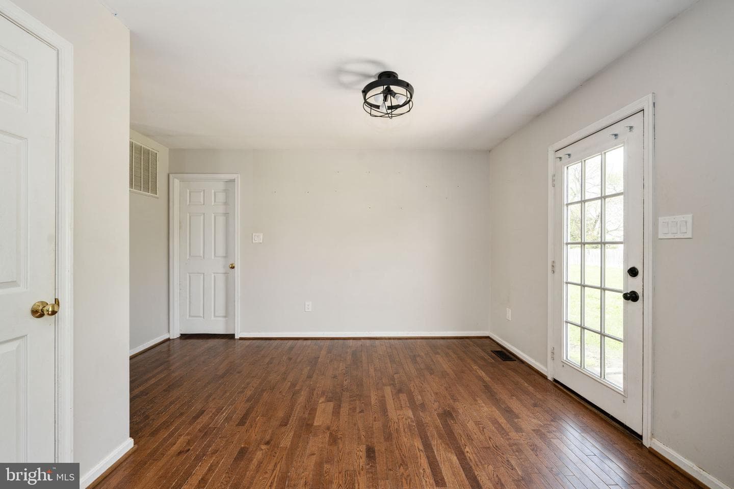 11211 Wolfe Court photo 22
