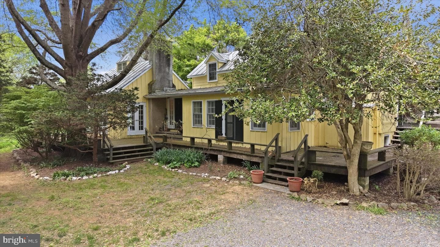 2674 Five Points Road, Marshall