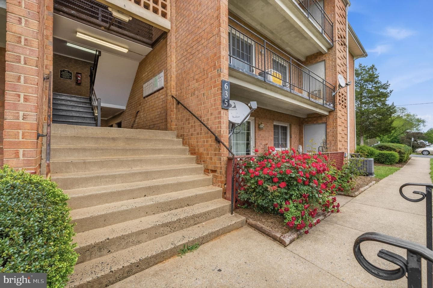 635 Waterloo Road #222 photo 5