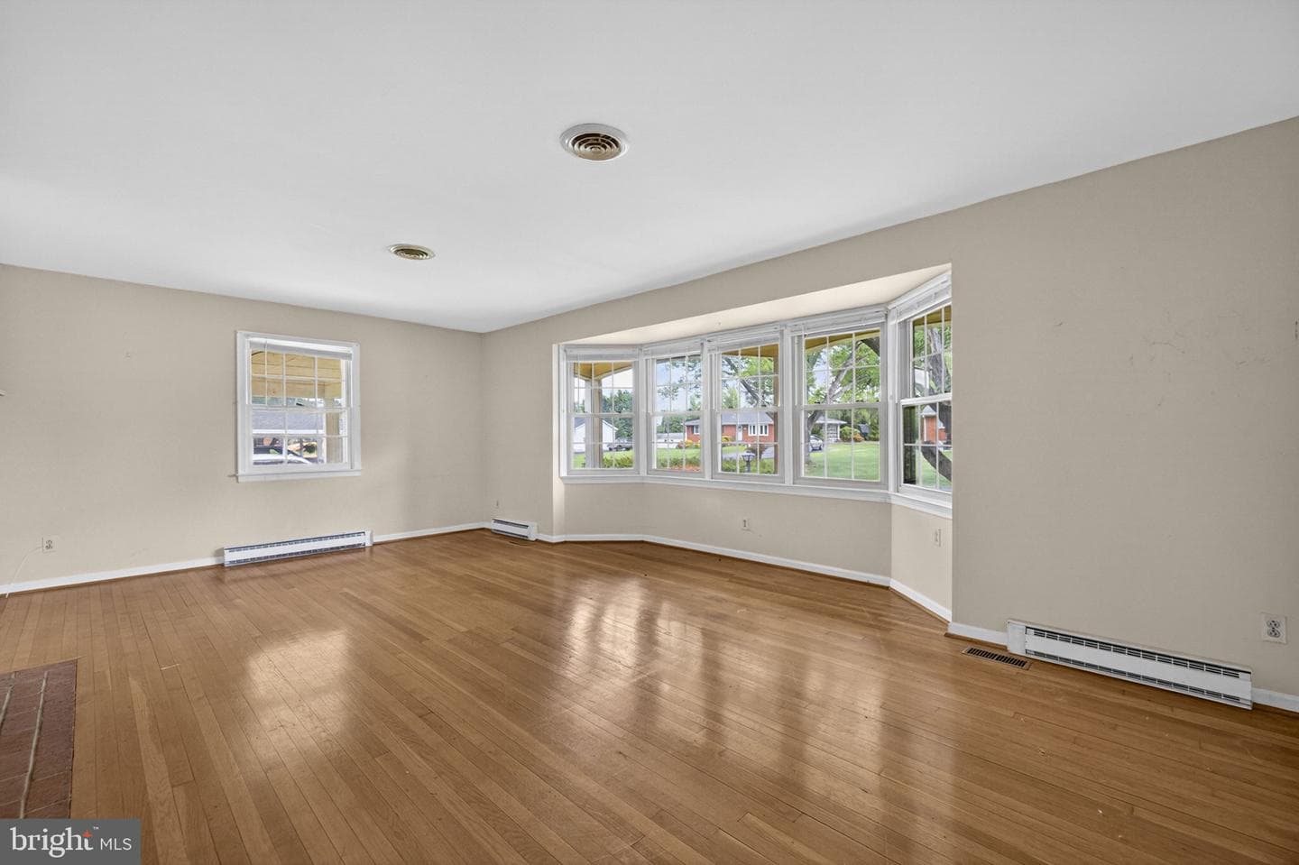 312 Norfolk Drive photo 11