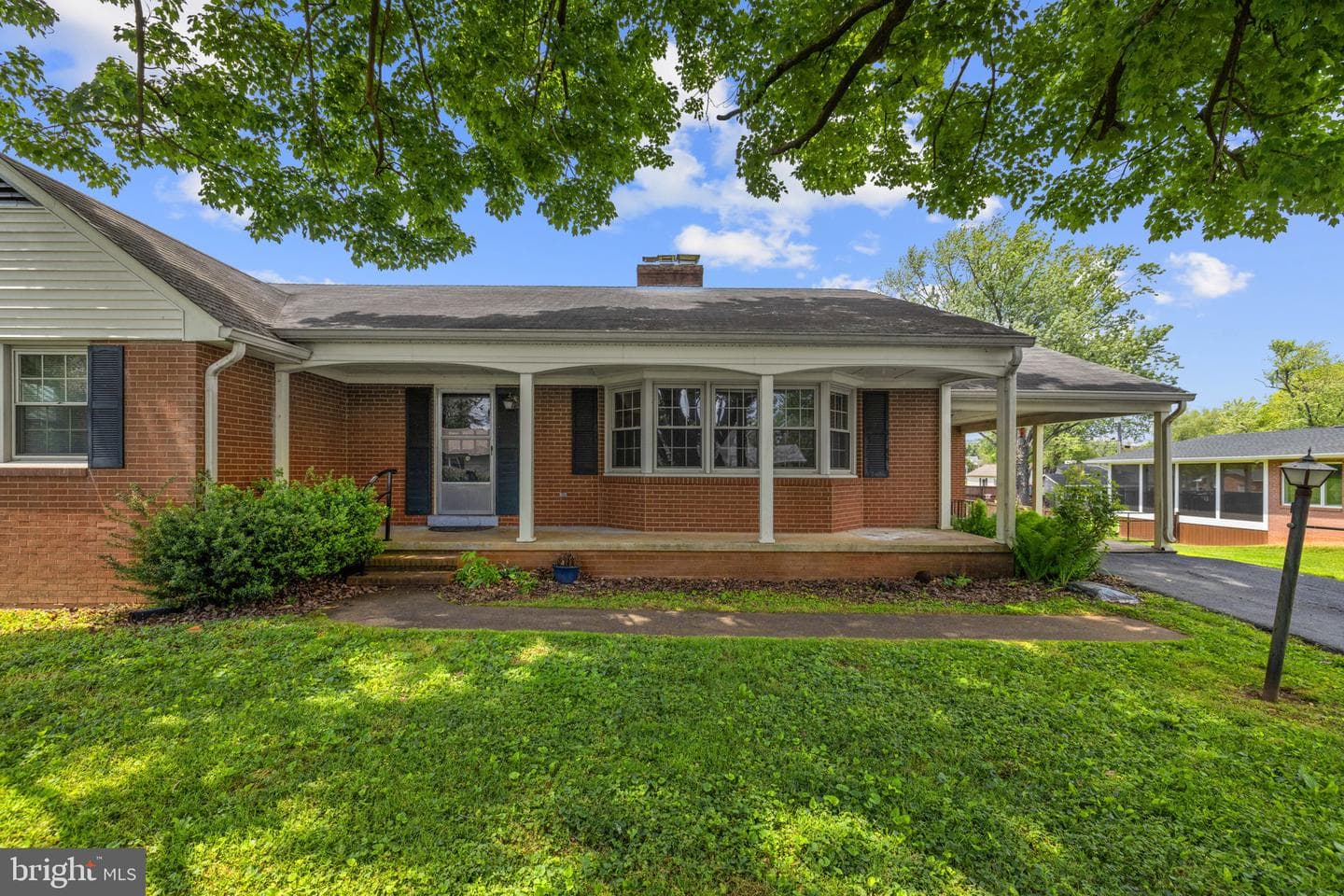312 Norfolk Drive photo 2