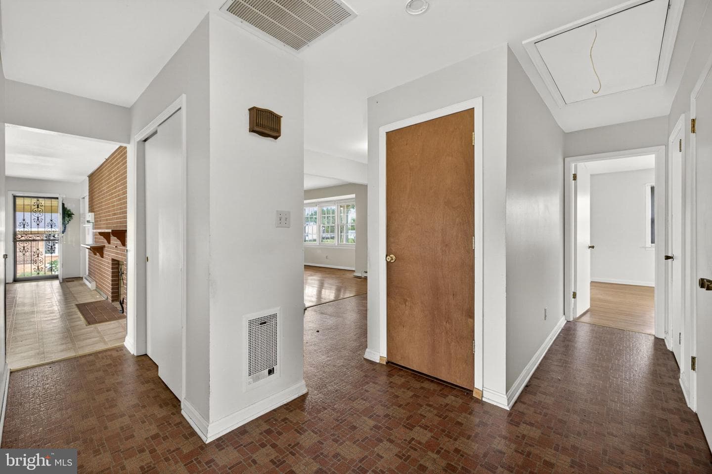 312 Norfolk Drive photo 26
