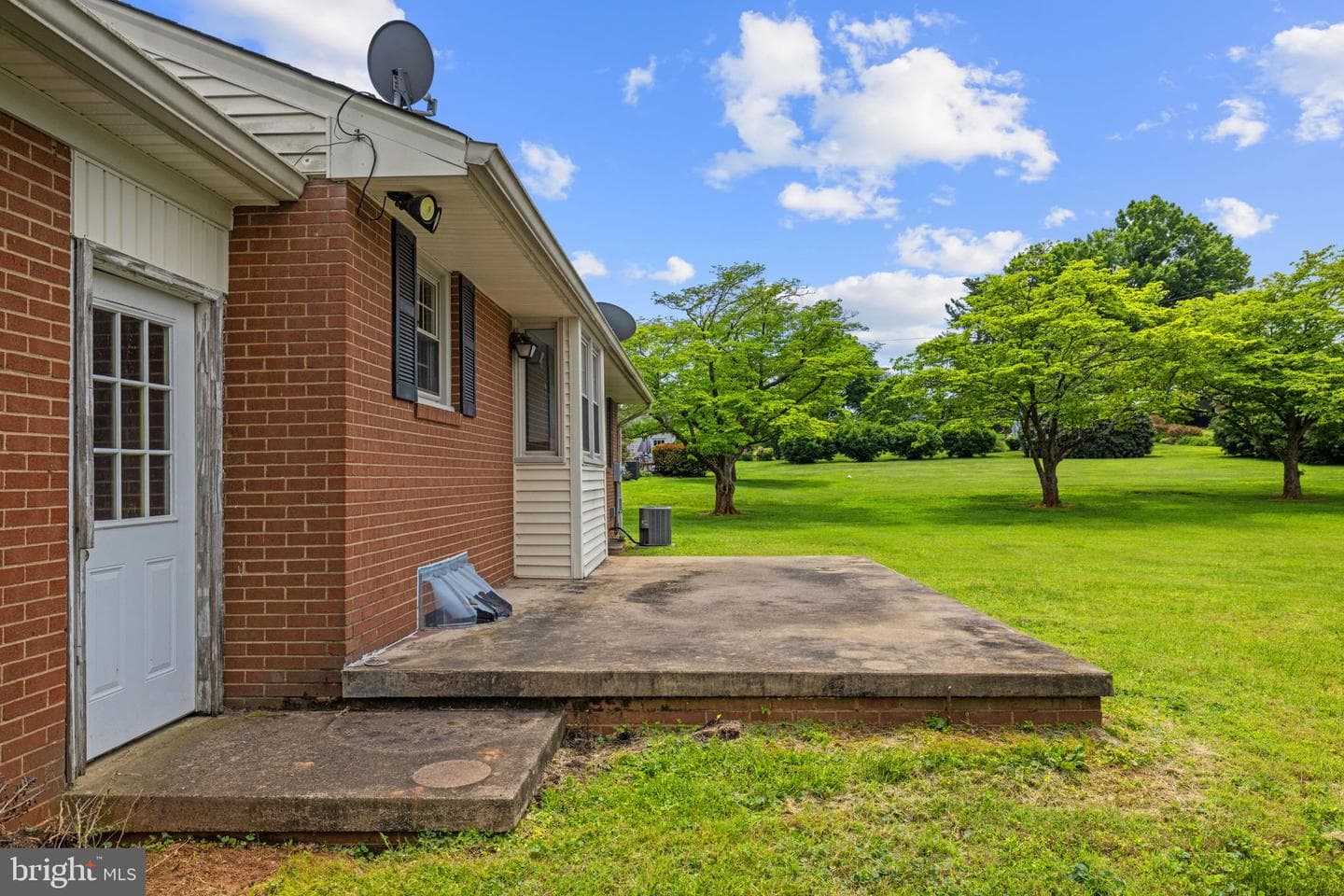 312 Norfolk Drive photo 39