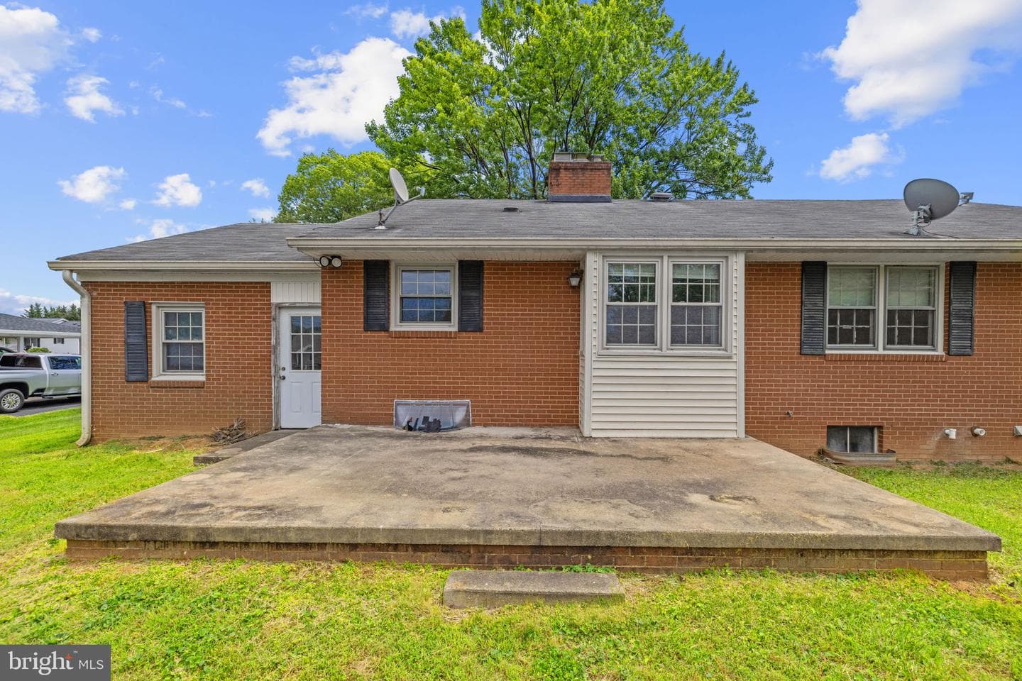 312 Norfolk Drive photo 41