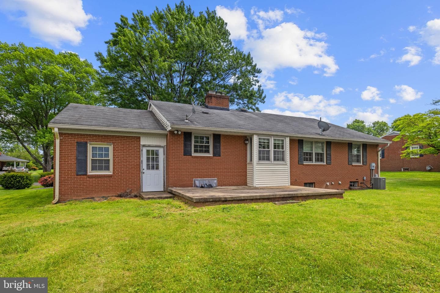 312 Norfolk Drive photo 42