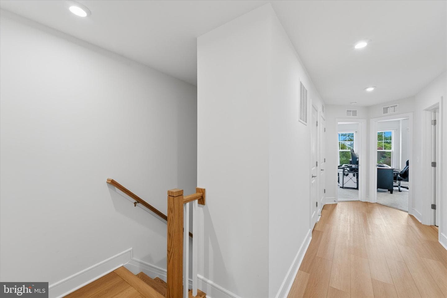4256 Frost Street photo 17