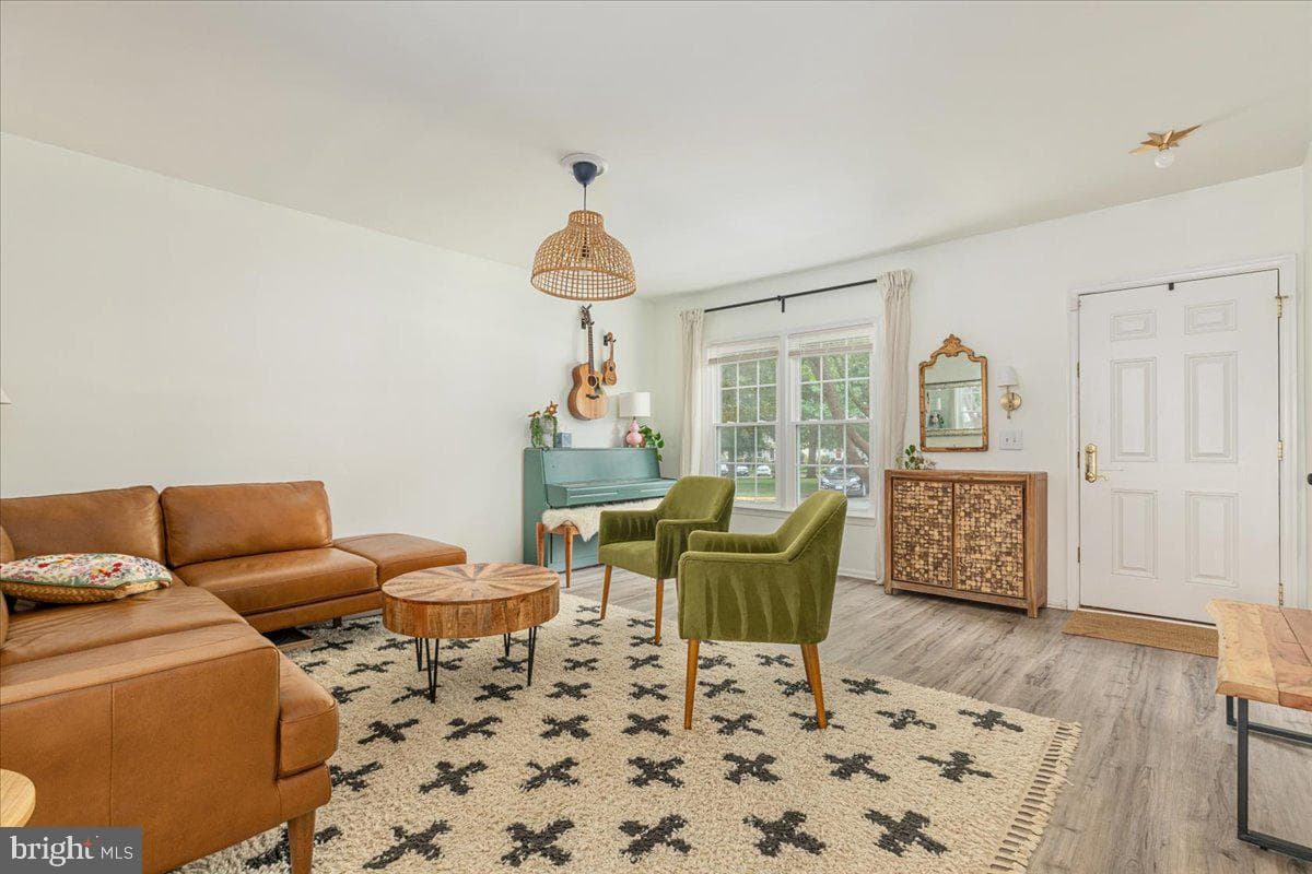 63 Pepper Tree Court photo 6