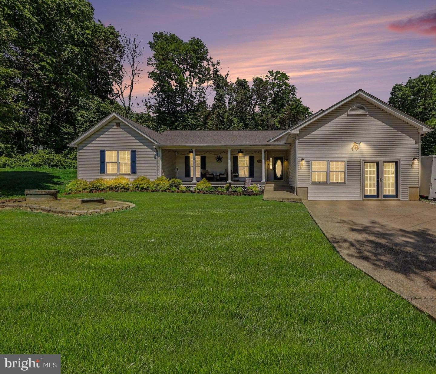 7462 Keith Road, Warrenton