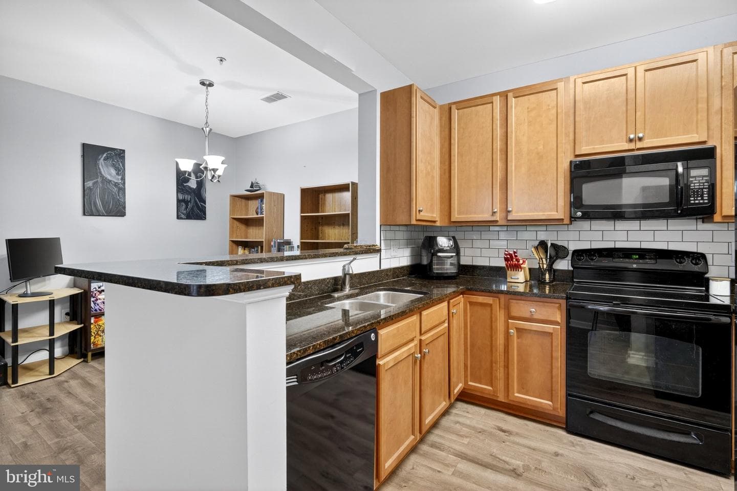 6161 Willow Place #205 photo 4