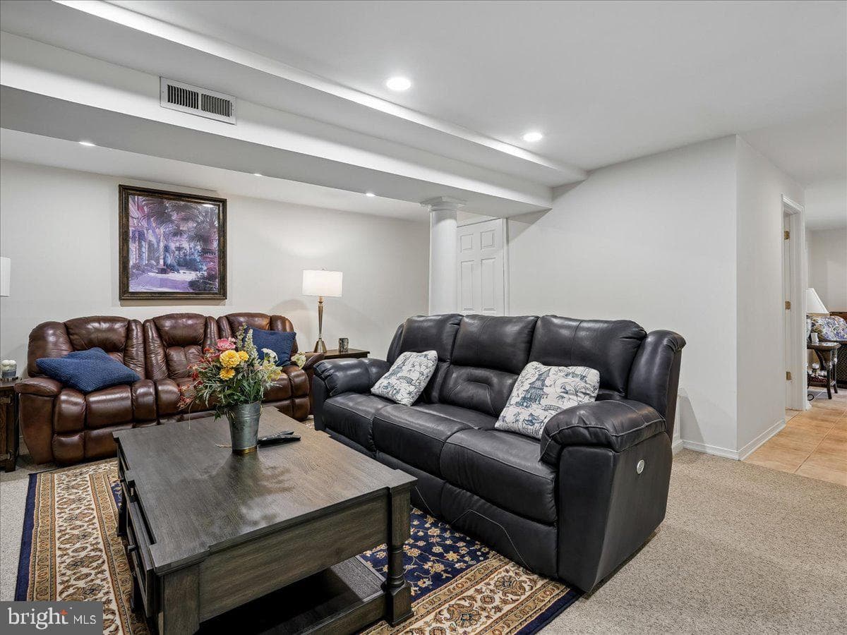 530 Estate Avenue photo 47