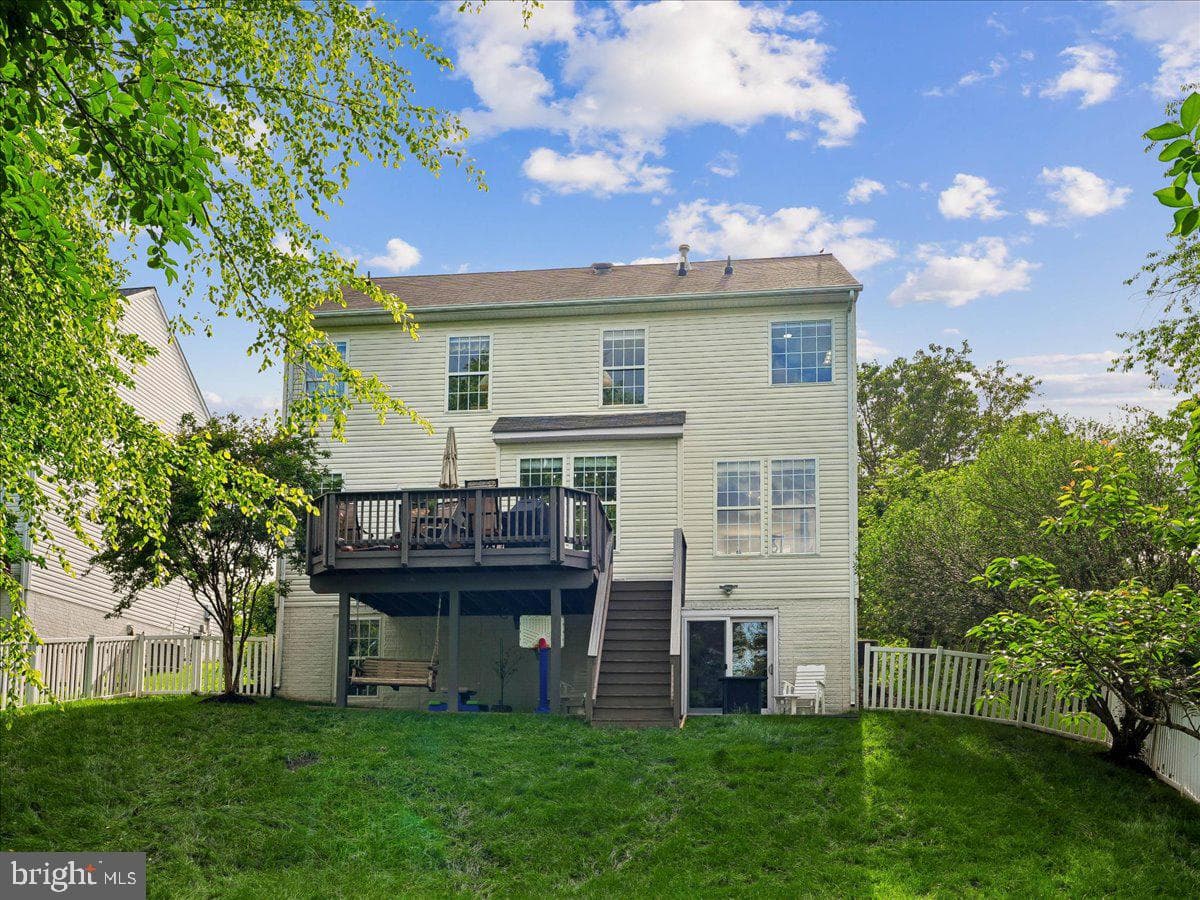 530 Estate Avenue photo 52