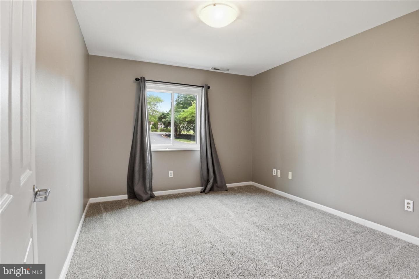 7264 Twilight Court photo 32