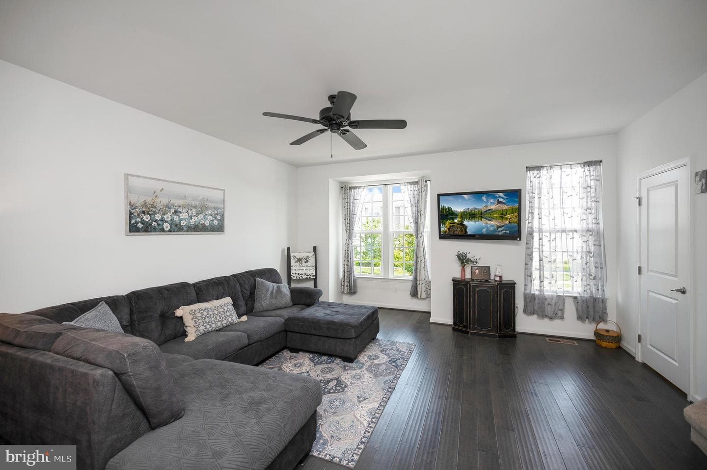 3014 Revere Street photo 2