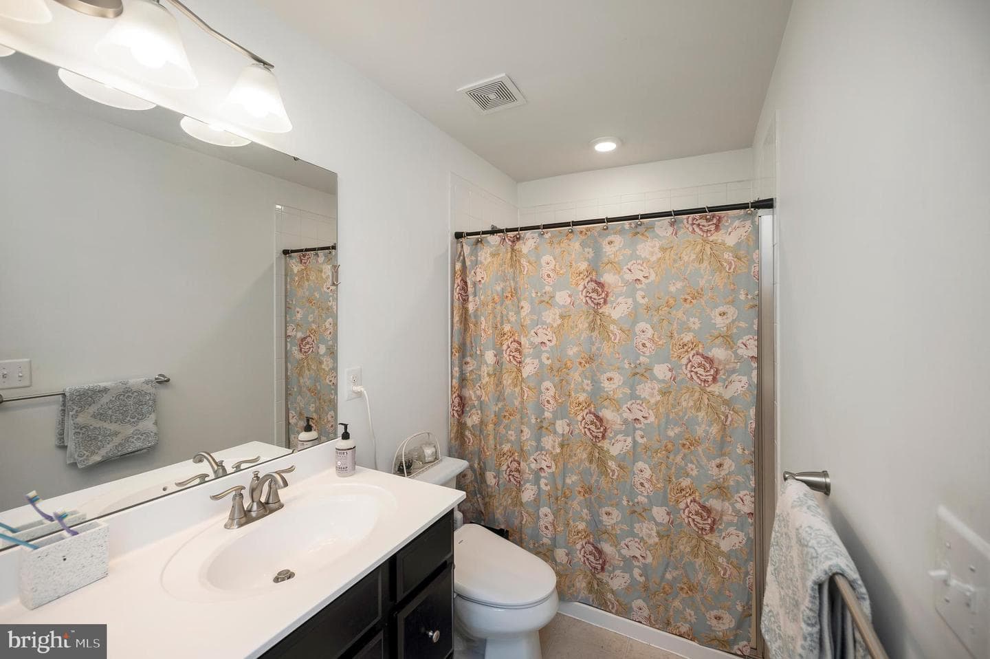 3014 Revere Street photo 20