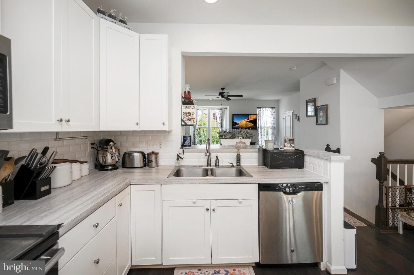 3014 Revere Street photo 8